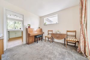 Dining room- click for photo gallery